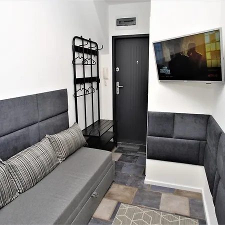 شقة Mikro Solo Na Starowce 8m2 *